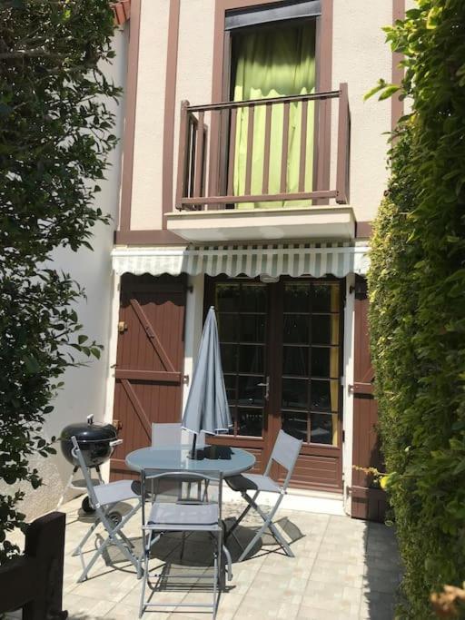 Maisonnette Du Bonheur 库尔瑟勒·苏尔·梅尔 外观 照片
